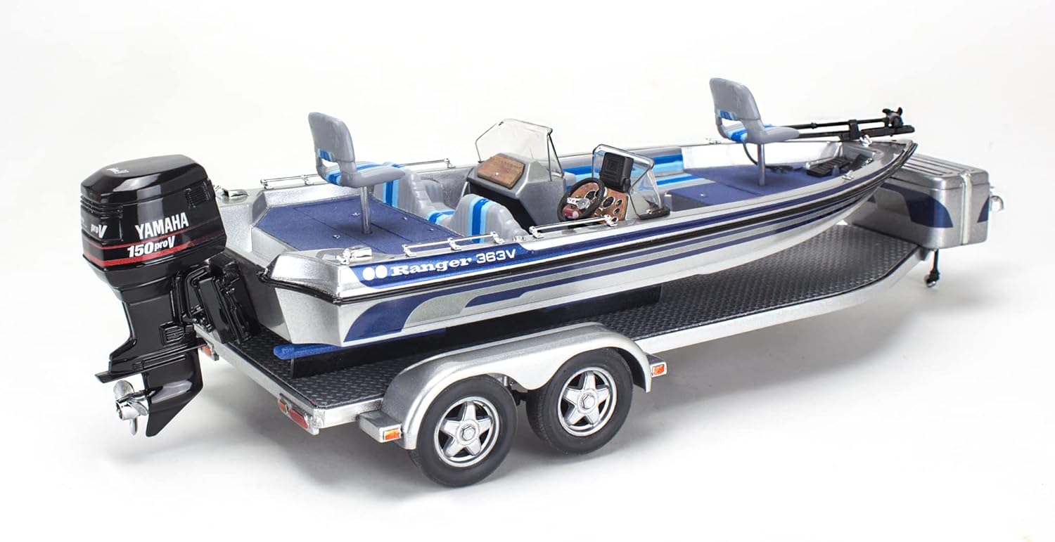 Revell 17242 '80 Ford Bronco w/Bass Boat & Trailer 1:24 Scale Model Kit G816236