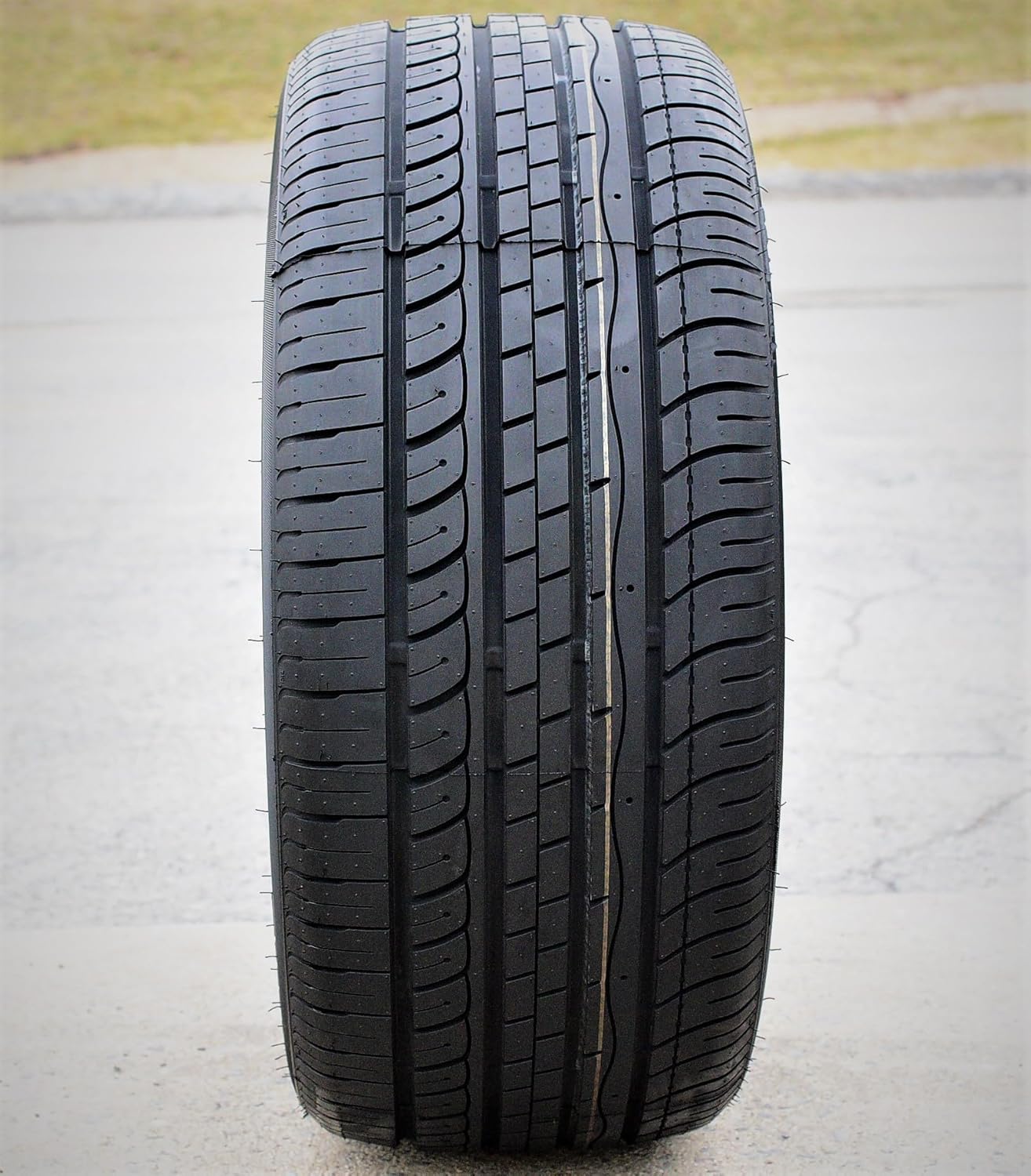 F7000 All Season 235/55R19 105V XL Passenger Tire R326