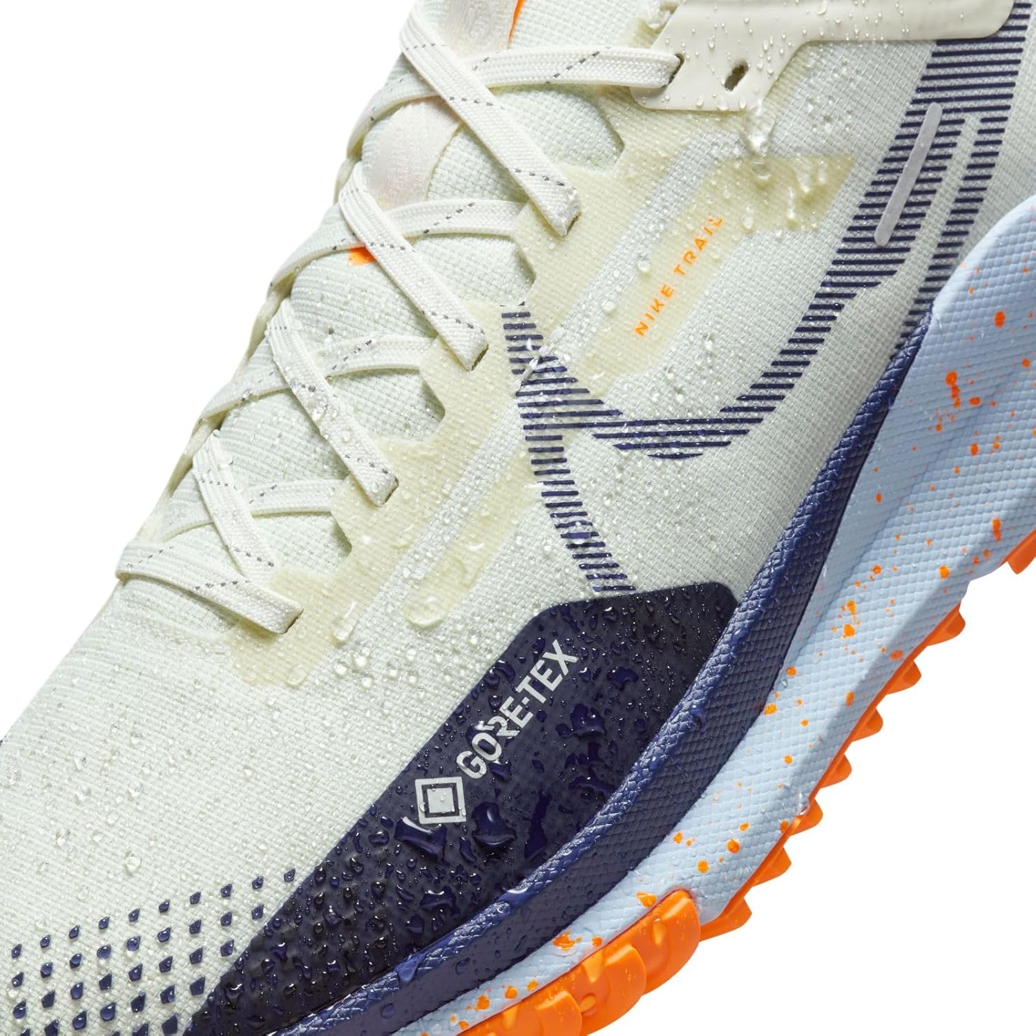 Nike Pegasus Trail 4 Gore-TEX Men's Waterproof Trail Running Shoes O389