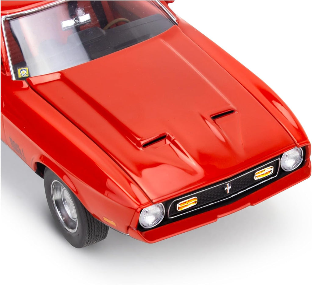 Revell Level 4 Model Kit 1971 Ford Mustang Mach 1 James Bond 007 1/25 Scale Z705