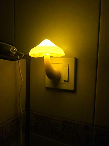 AUSAYE 4 Pack Plug in Mushroom LED Night Light for Bedroom R30736