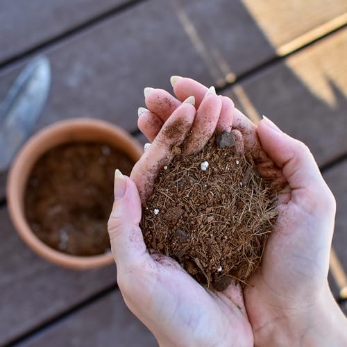 Organic Professional Grower Mix Potting Soil, 2 Quarts K680918