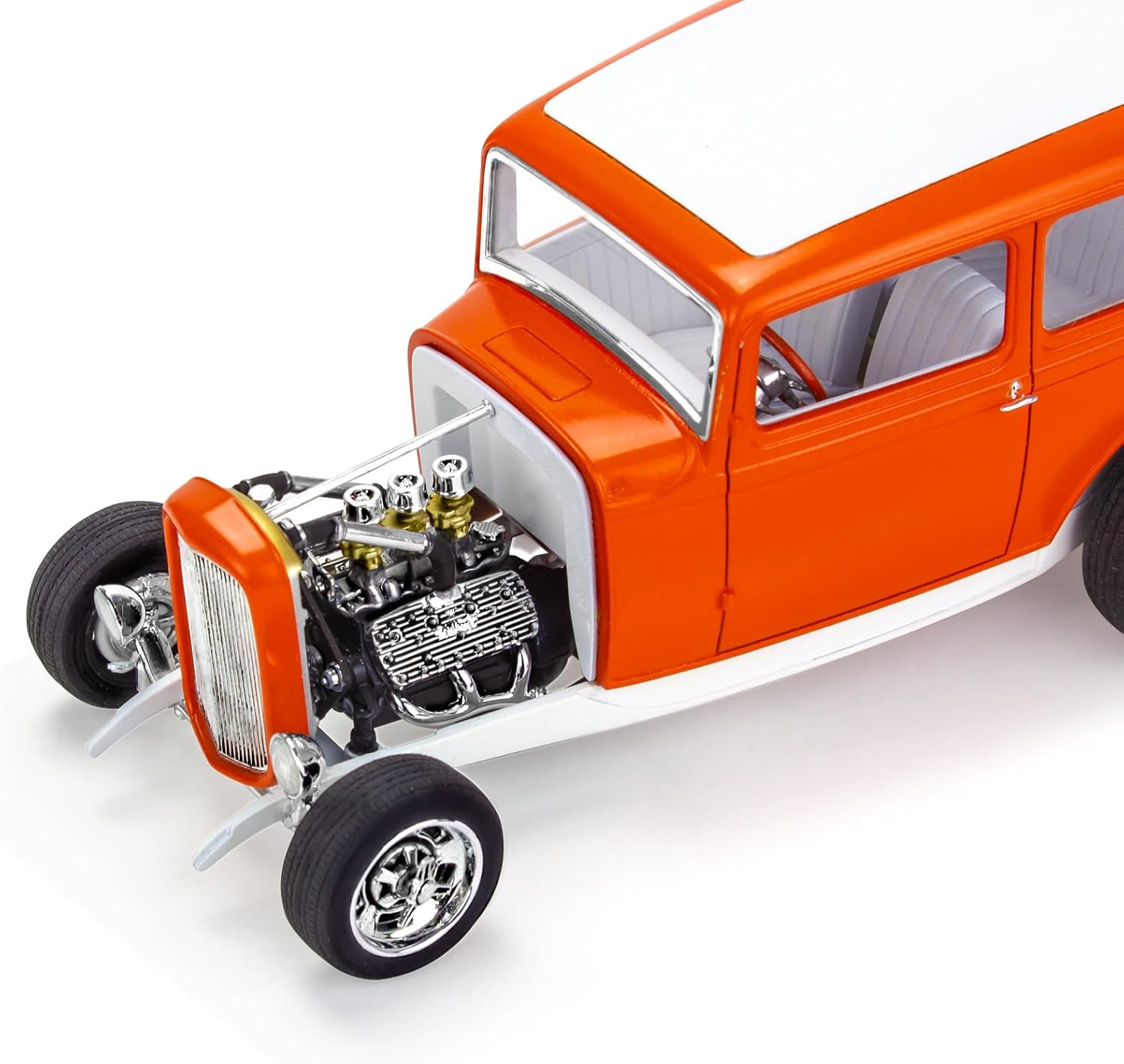 Revell 14553 '32 Ford Tudor Sedan 2'N1 1:25 Scale Model Building Kit Y14399