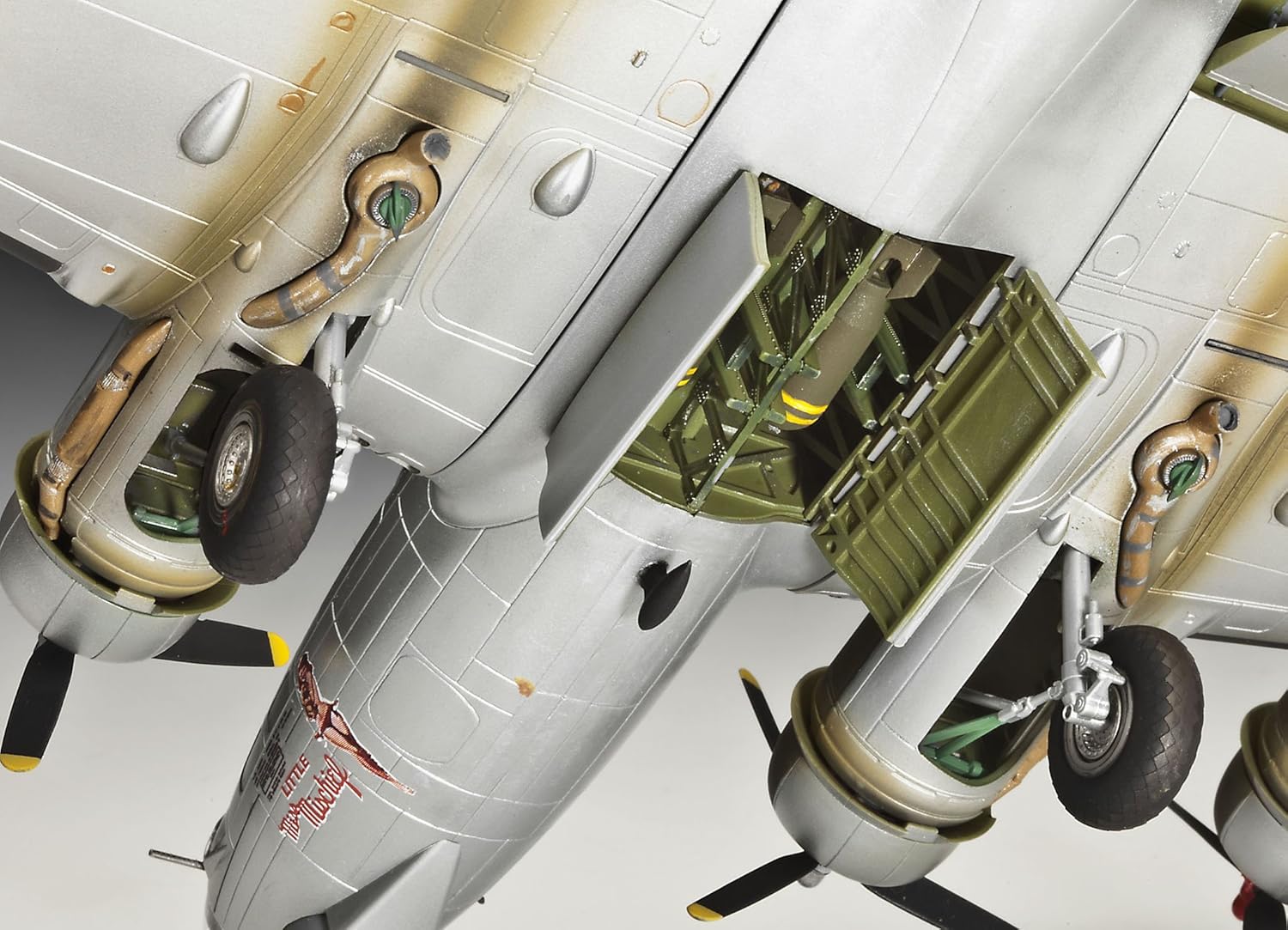 Revell Of Germany 04283 B-17G Flying Fortress L63853