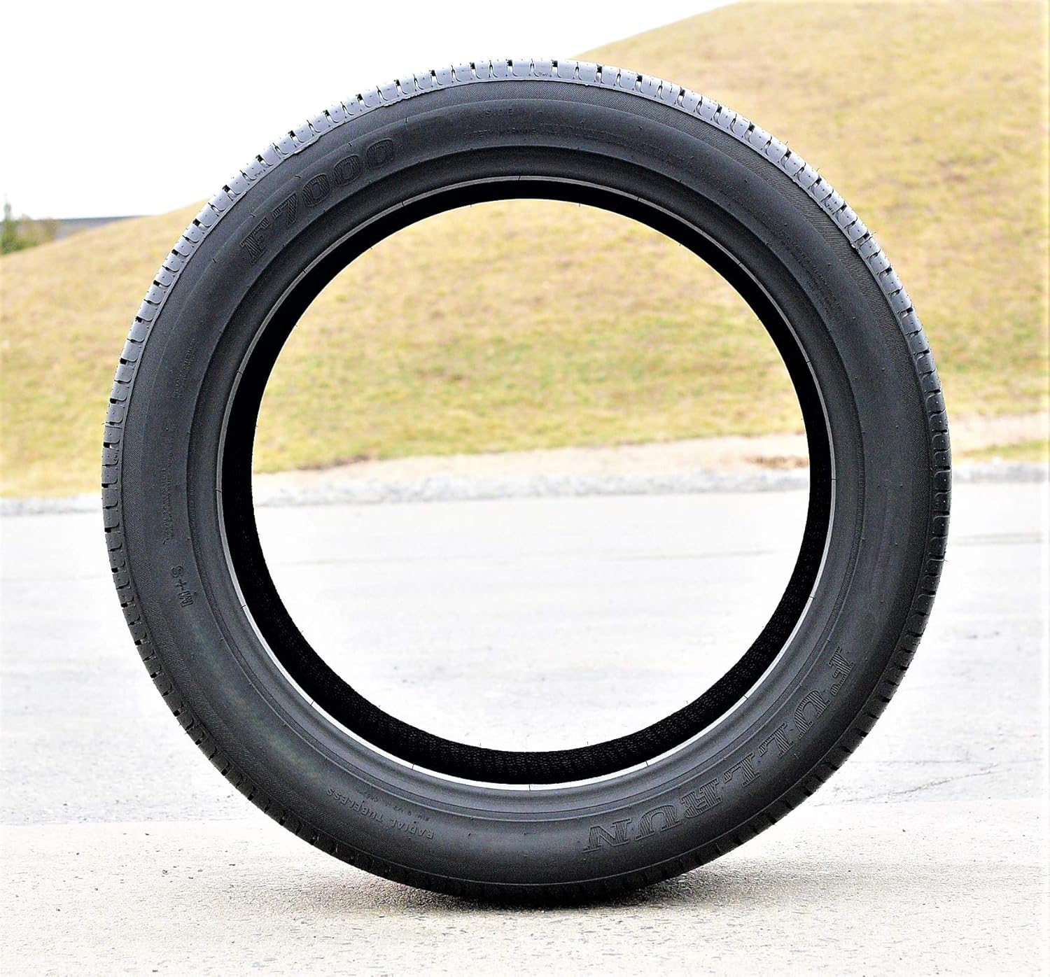 F7000 All Season 235/55R19 105V XL Passenger Tire R326