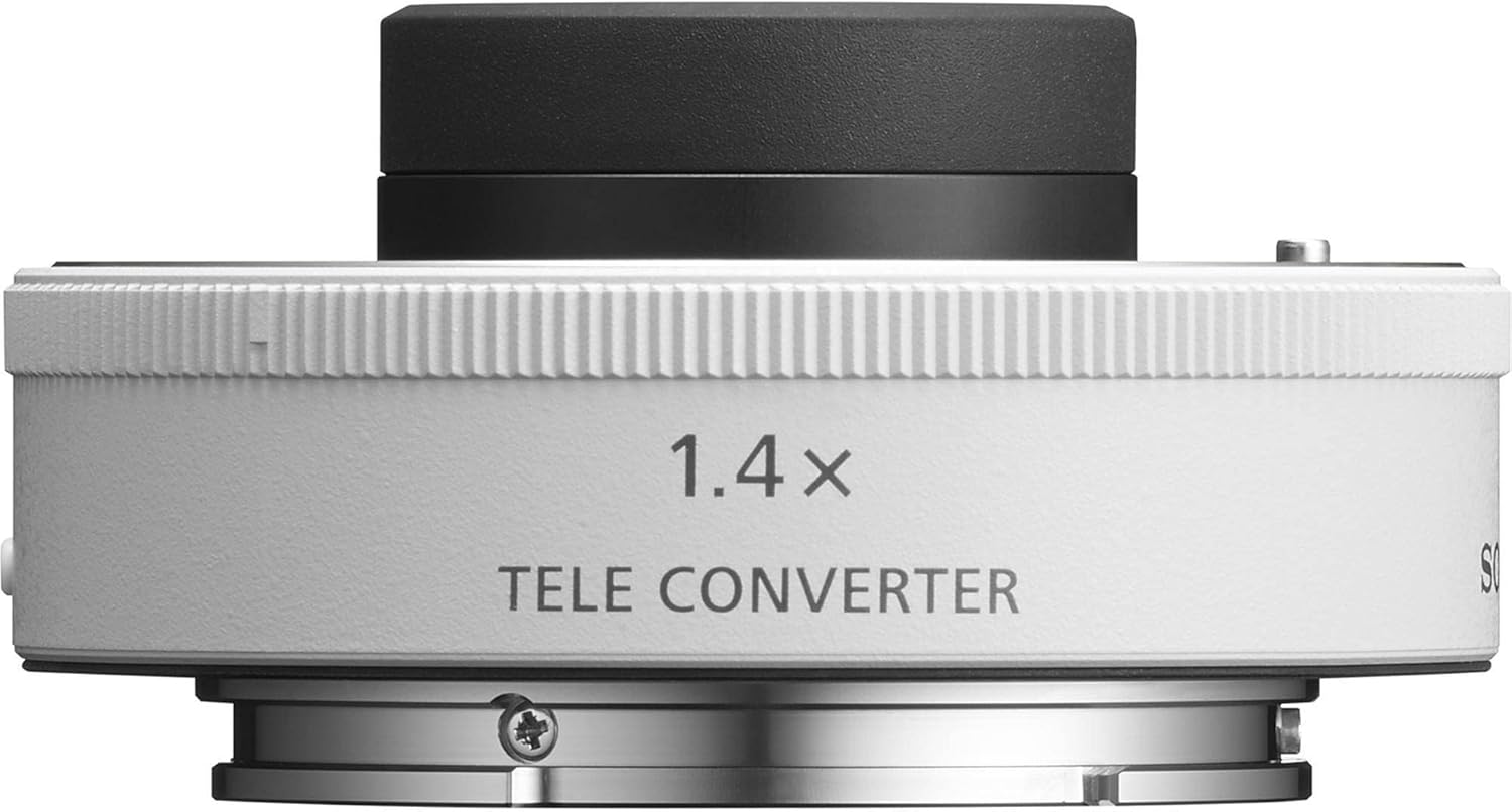 Sony FE 70-200mm F2.8 GM OSS II Lens with 1.4X Teleconverter & Hardcase G711917