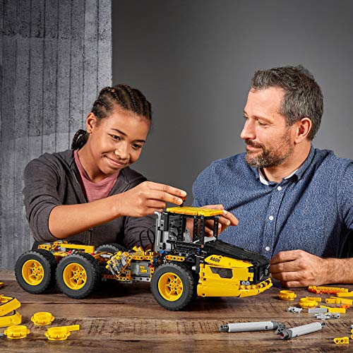 LEGO Technic 6x6 Volvo Articulated Hauler (42114) Building Kit H824833