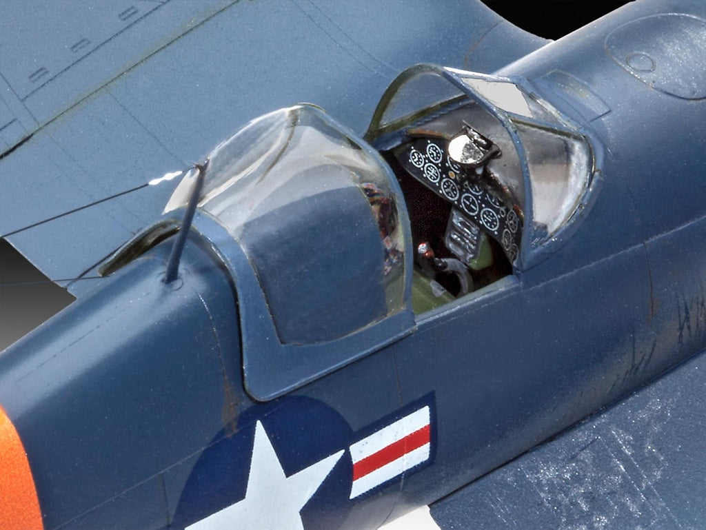 Revell 03955 F4U-4 Corsair Model Kit N160714